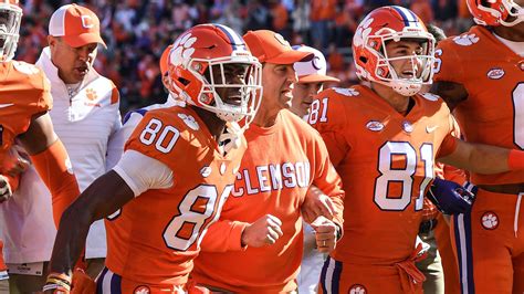 Clemson football gets Bryan Bresee back for South Carolina game