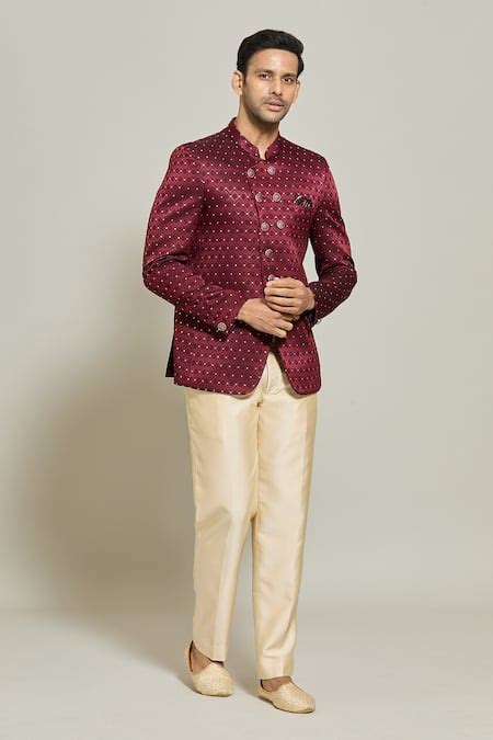 Buy Maroon Jacquard, Rayon Woven Floral Geometric Pattern Bandhgala And ...