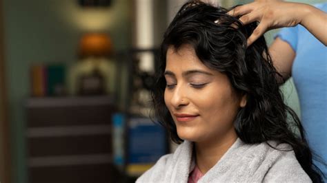 सरसों के तेल में इन 4 चीजों को मिलाकर करें हेड मसाज, बाल होंगे जड़ से ...