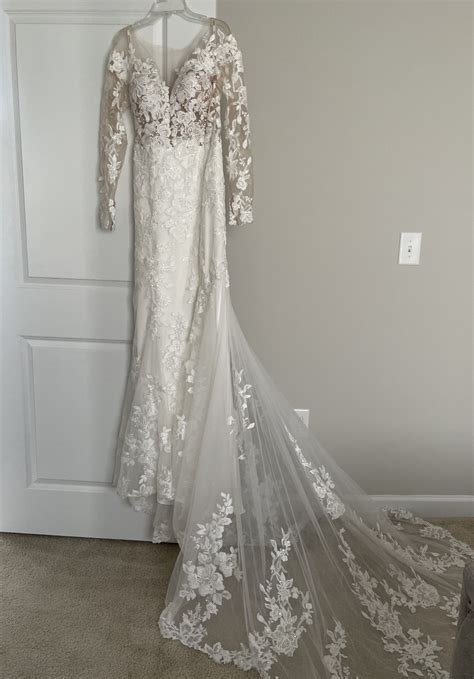 Essense of Australia New Wedding Dress Save 21% - Stillwhite