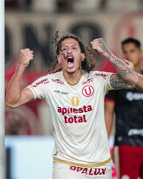 El castigo que recibió Williams Riveros y que golpea a Universitario de ...