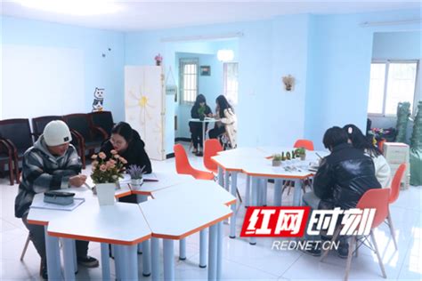 湘潭大学考研学霸班：43人考上33人 有人瘦20斤_央广网