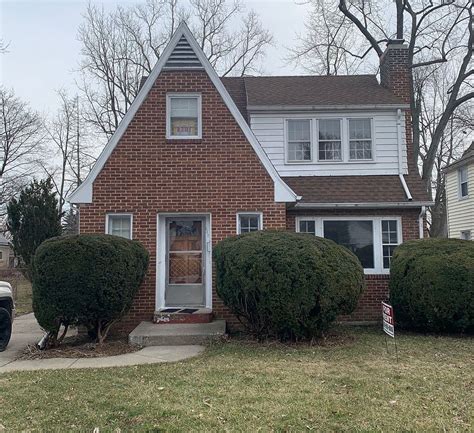 648 Gunson St, East Lansing, MI 48823 | Zillow