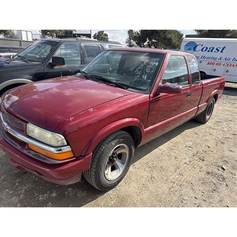 2001 Chevrolet S-10 Pickup