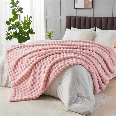 NEWCOSPLAY Faux Fur Twin Blanket Pink Bubble Blanket Thick Warm Soft ...