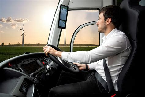 Young people in the coach industry 'needs new thinking' - routeone