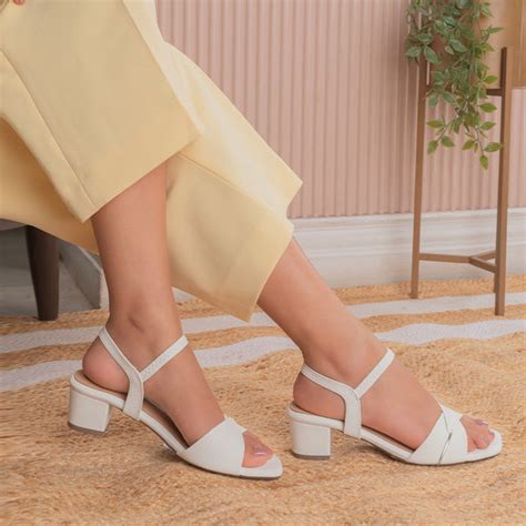 Buy White Women's Sandals - The Lux White | Tresmode