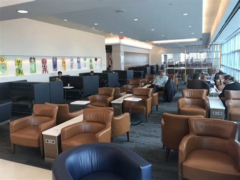 Review: Delta Sky Club JFK Terminal 4 - TravelUpdate