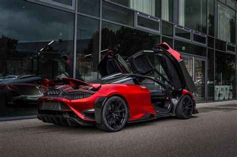 Volcano Red - McLaren 765LT - carpaints.co