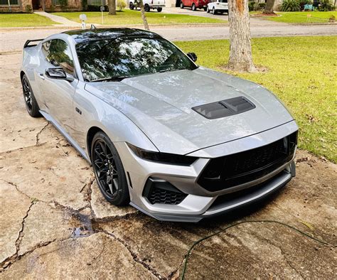 RTR hood vent installed! | Mustang7G - 2024+ S650 Mustang Forum (Dark Horse, GT, EcoBoost, GT500 ...