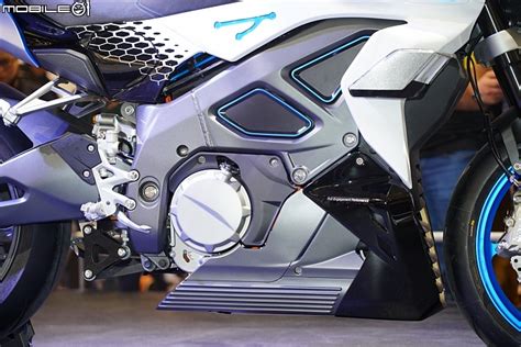 【EICMA2019】KYMCO 電動重機 RevoNEX 米蘭車展發表！2021 年正式上市！ - Mobile01