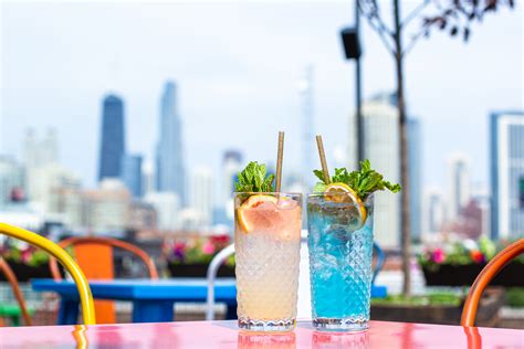 Tabu Opens New Rooftop Pop-up in West Loop | Chicago Food Magazine