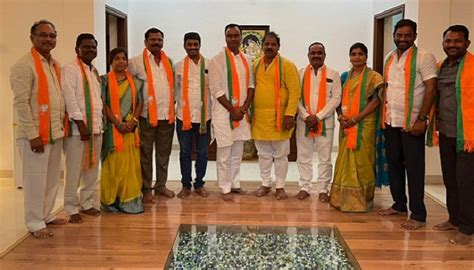 Munugode bypoll updates, Munugodu trs leaders joins bjp : మునుగోడులో ...