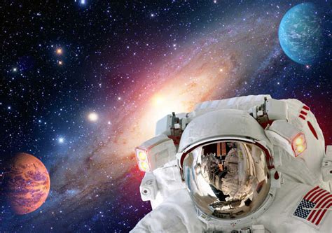 空间站工作的宇航员图片素材-星系背景下的天空宇航员团队创意CG-jpg格式-未来素材下载