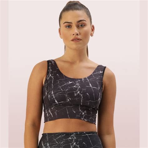 Sports Bra - Buy Sports Bra for Girls & Women Online - Savvyy