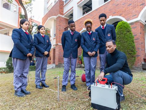 Facilities | Petroleum Engineering And Earth Sciences Department - GEU