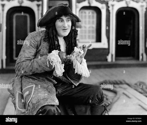 Ernest Torrence, on-set of the Silent Film, "Peter Pan", 1924 Stock ...