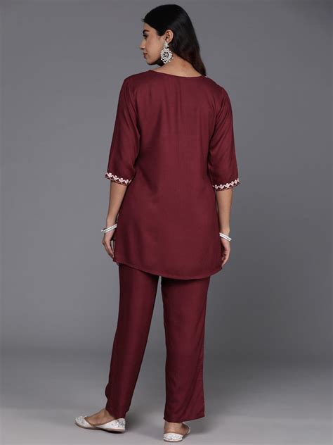 Buy Maroon Embroidered Wool Blend Co-Ords Online at Rs.1160 | Libas