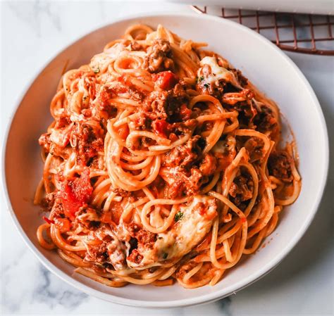 This Famous TikTok Million Dollar Spaghetti is made with a marinara ...