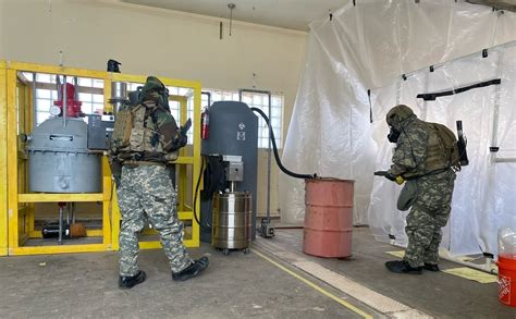 US Army civilians build mock Weapons of Mass Destruction labs for ...