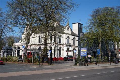 SWALLOW DORCHESTER (Kingston-upon-Hull) - Hotel Reviews & Photos ...