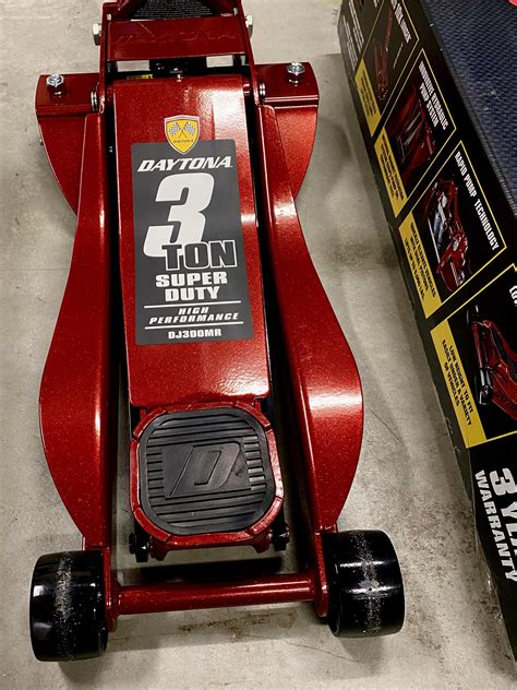 Bought the Daytona 3 ton super duty floor jack with 3 yr warranty ...