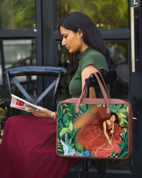 Printed Laptop Bags | Being Free As A Kite – Kalankit