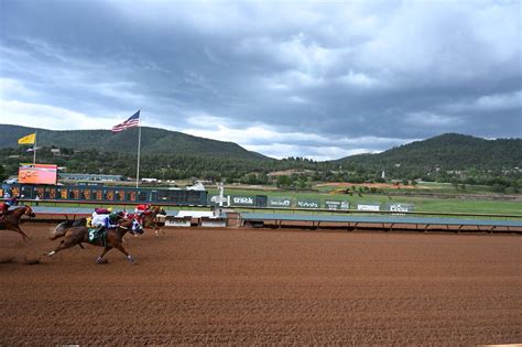 Ruidoso Downs sees seven races Saturday before floods return - Carlsbad ...