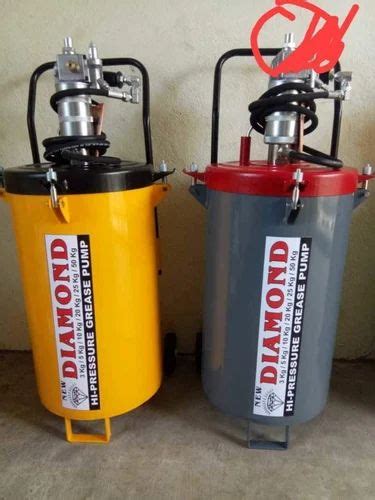 Grease Pumps - Pneumatic Grease Guns Trader - Retailer from Kolkata