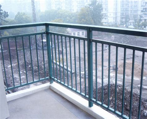 铝合金阳台栏杆 - 金用护栏