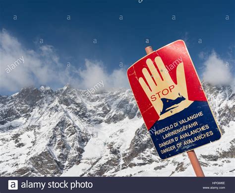 French english danger warning immagini e fotografie stock ad alta ...