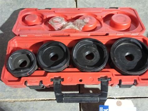 Milwaukee Knockout Die Set, 2.5 to 4 inch and Case Location: 8651 Mongo ...