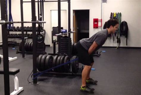 4 Exercises Everyone With A Desk Job Must Do