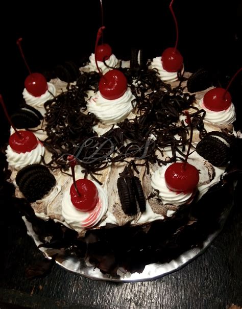 DAPUR BUNDA INONG: BLACK FOREST CAKE