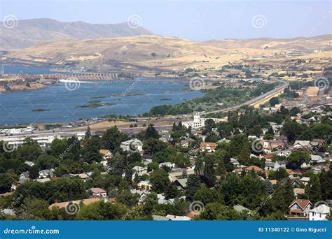 City of the Dalles Oregon stock photo. Image of boats - 11340122