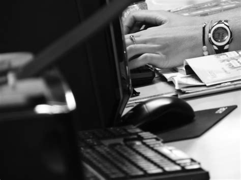 Pictures Like Your Doing Computer Work 的图像结果