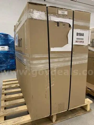 LOT: 1 pallet of infusion pumps (11 units) | GovDeals
