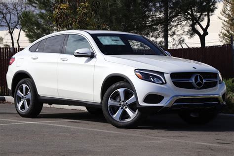 Thông số kỹ thuật của mẫu SUV Mercedes GLC 300 2019