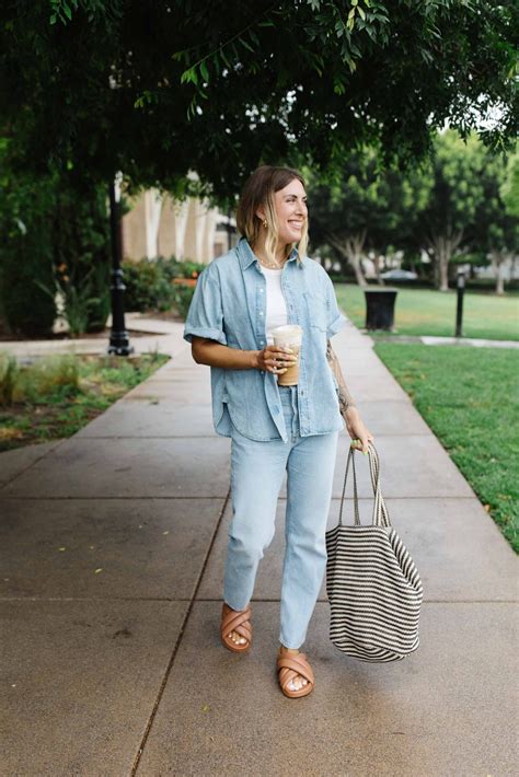 Denim Outfits Are Trending In A Big Way — This Is My Go-To - The Mom Edit