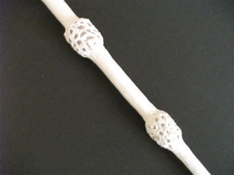 Professor Dumbledore's "Incredible" Illuminating LED Elder Wand, the ...