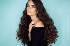 How To Style Hair Without Heat by How To Curl Your Hair Without Heat No Heat Curls Tutorials How To Style Hair Without Heat