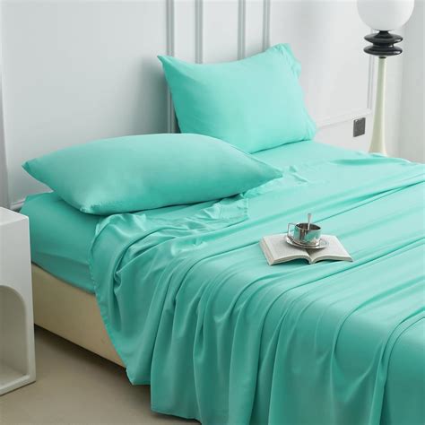 Amazon.com: 4 Piece Full Sheet Set - Super Soft Breathable Cooling Bed ...