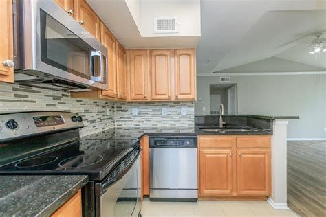 The Jefferson at Fair Oaks - Apartments in Fairfax, VA