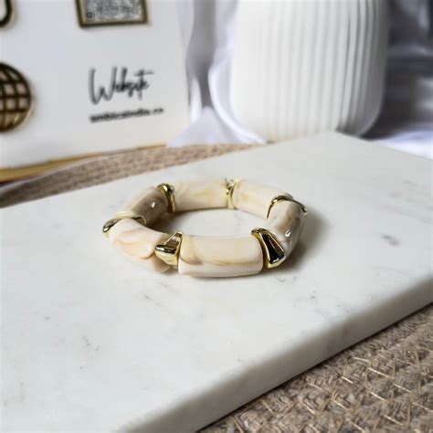 Cream marble charm stack – Ambica India