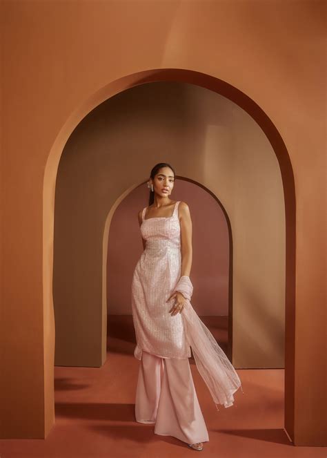 Buy Women Kurta Sets & Suit Sets Online for Women – Lea Clothing Co.