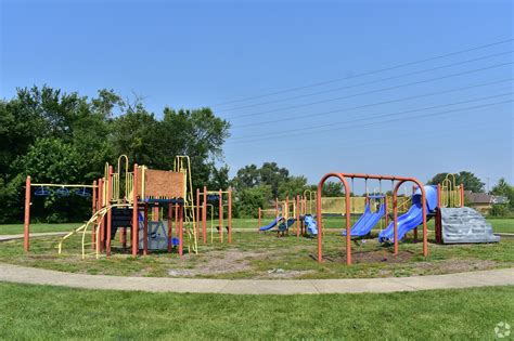 Markham, IL City Guide | About Living in Markham - Homes.com