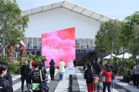 Three art fairs to visit in Los Angeles during Frieze Week. - FAD Magazine