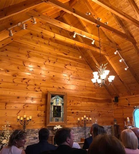 GATLINBURG'S LITTLE LOG WEDDING CHAPEL - All You Need to Know BEFORE ...