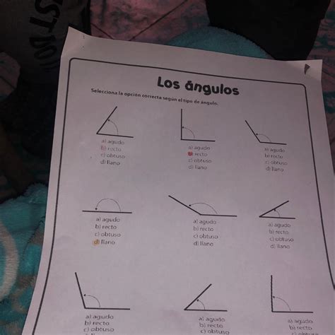 Los ángulos Selecciona la opción correcta según el tipo de ángulo. L a ...