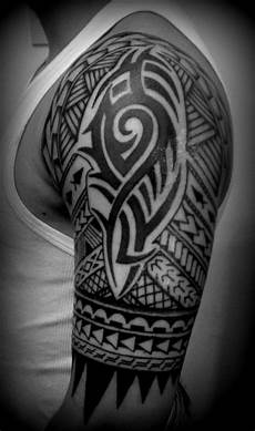 maorie oberarm oberarm mit tribal motiven 252 berstechen lassen maorie oberarm oberarm mit tribal motiven 252 berstechen lassen